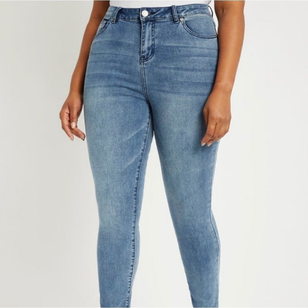 Eloquii 28 Olivia Sculpting Jeans - New